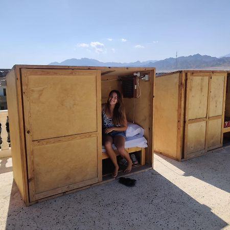 Hostel Nautilus Capsules Dahab Exterior foto